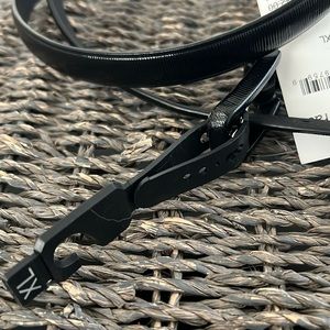 Women’s XL thin black belt